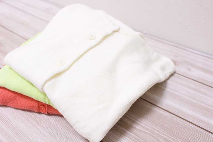 女性におすすめの飛行機内での服装は?