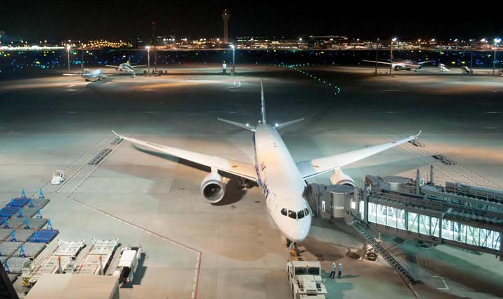 一般航空会社と格安航空会社の違いって?ポイントごとに徹底検証!