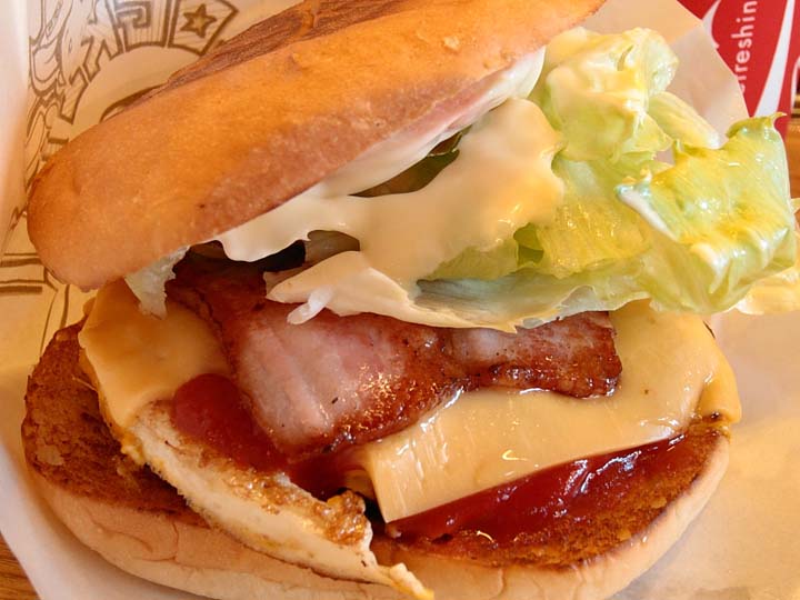 佐世保バーガーのおすすめ人気店「ログキット」
