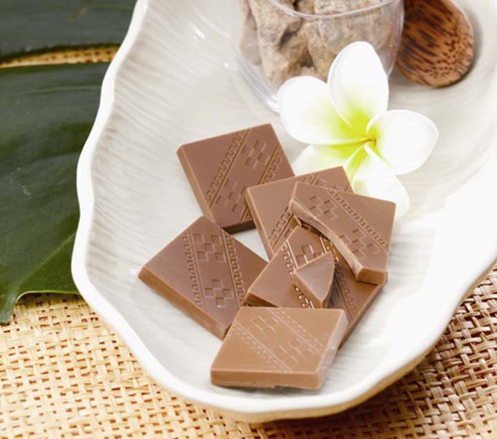 ロイズ石垣島「黒糖チョコレート」