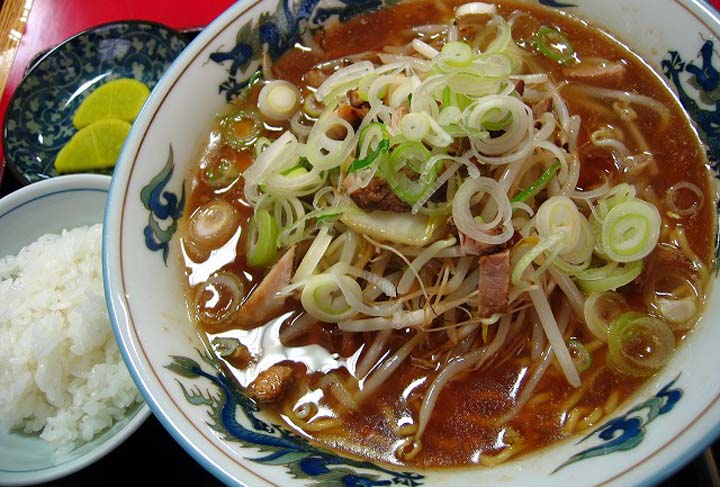 旭川ラーメンのおすすめ人気店「らーめんや天金」