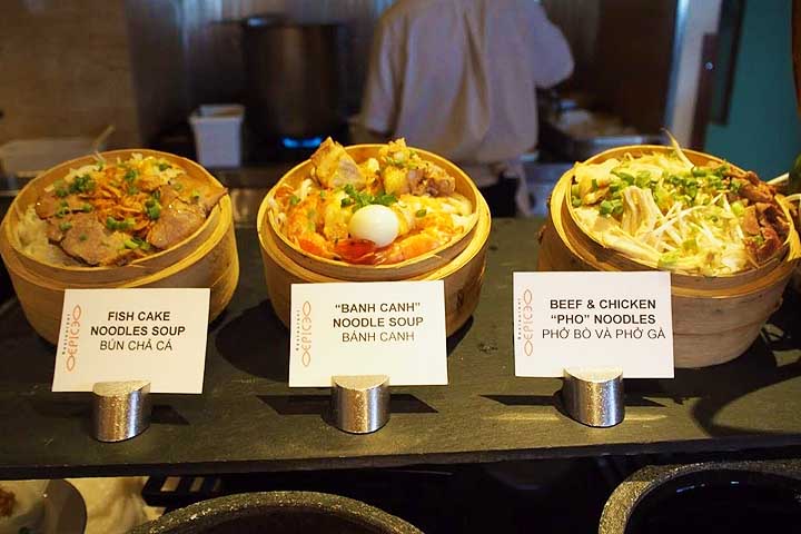 プルマン・ダナン・ビーチ・リゾート「朝食のフォー」